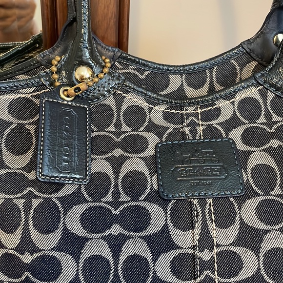 Coach shoulder handbag - Picture 2 of 5